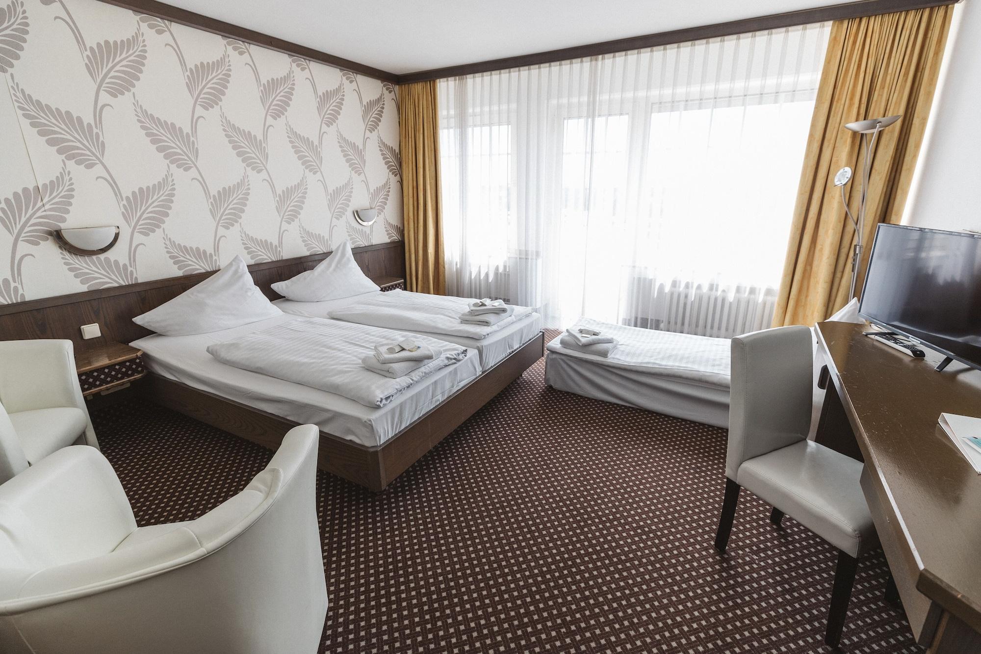 Terminal Hotel Koeln Exterior photo